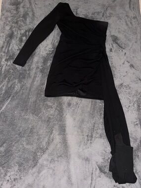 Windsor Black One-Shoulder Long Sleeve Mini Dress